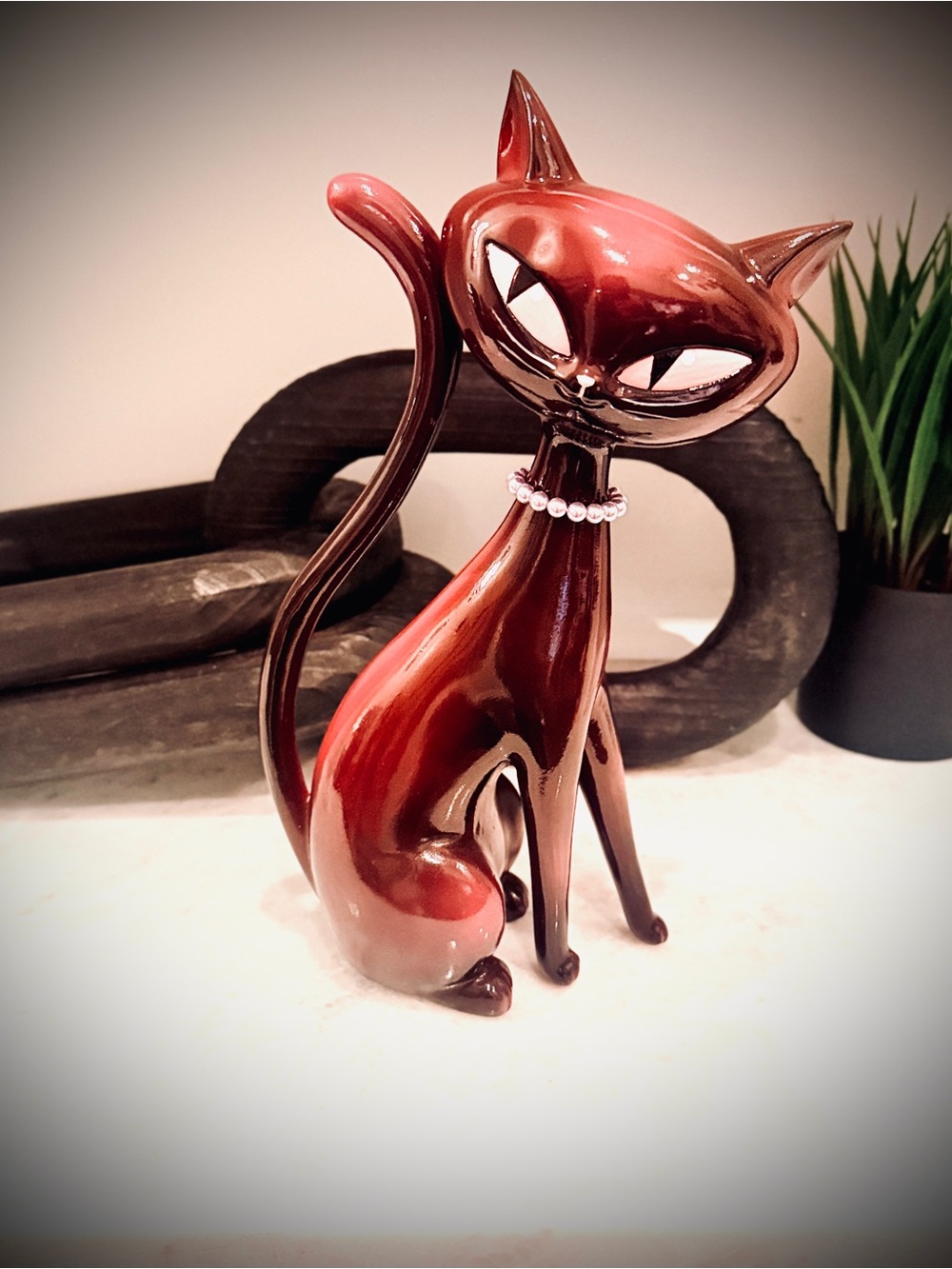 Stylish Red Gloss Ceramic Cat Figurine with Rhinestone Collar
